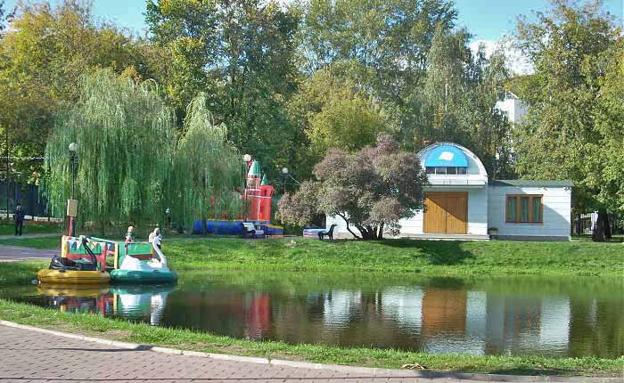 Малый пруд в Екатерининском парке