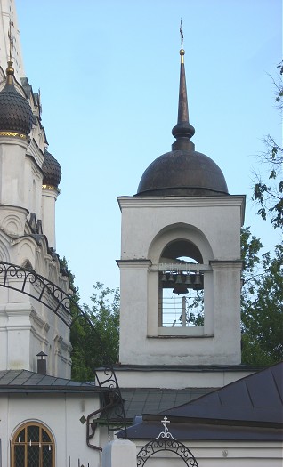 колокольня церкви Покрова в Медведкове