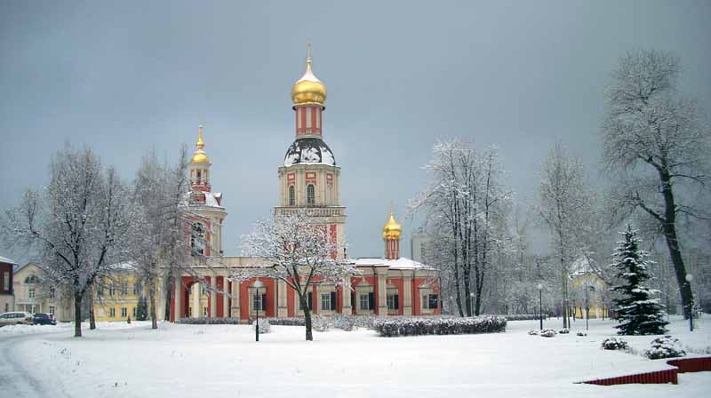 церковь зимой